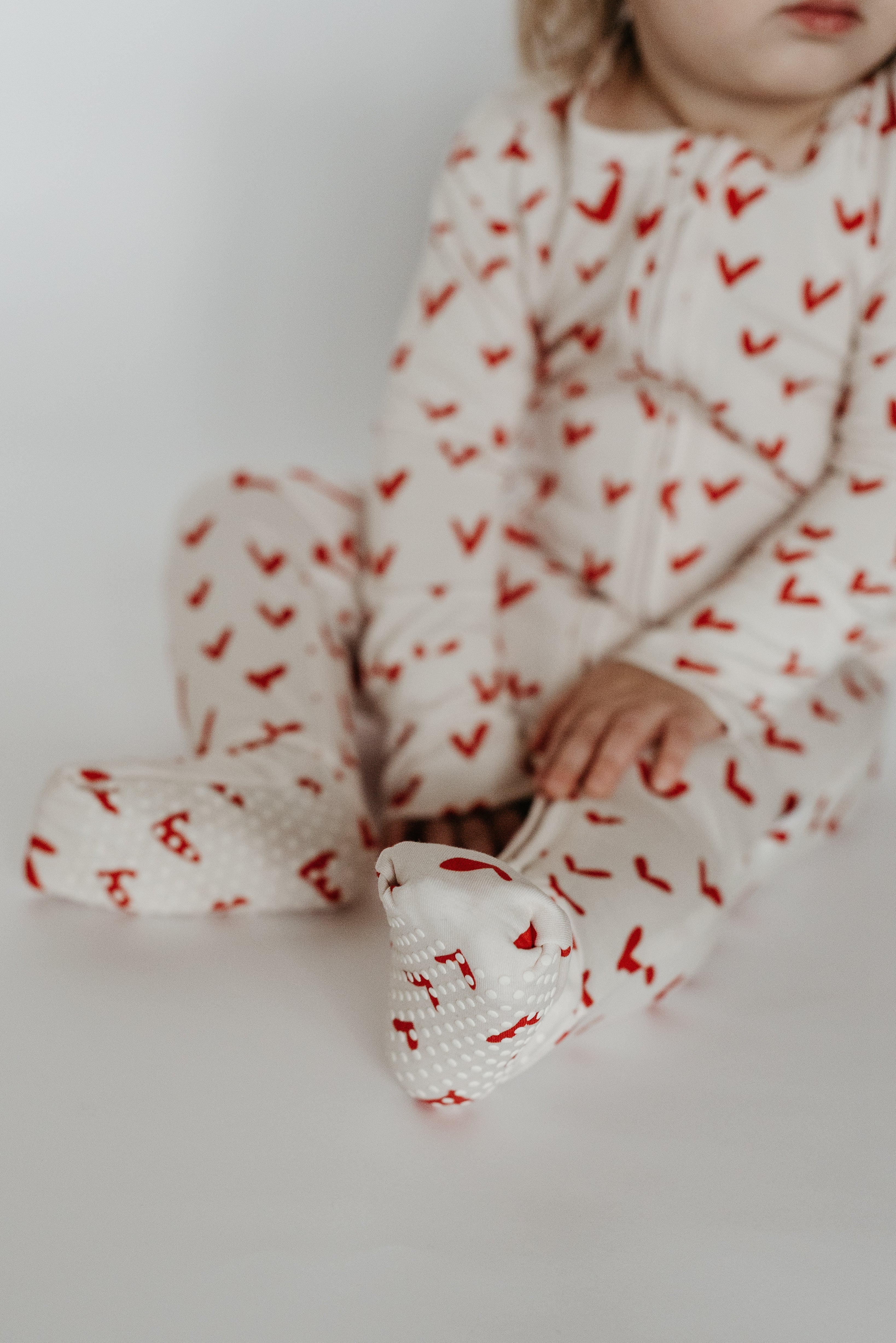 Peek-a-Boo Baby Sleeper Heart Confetti
