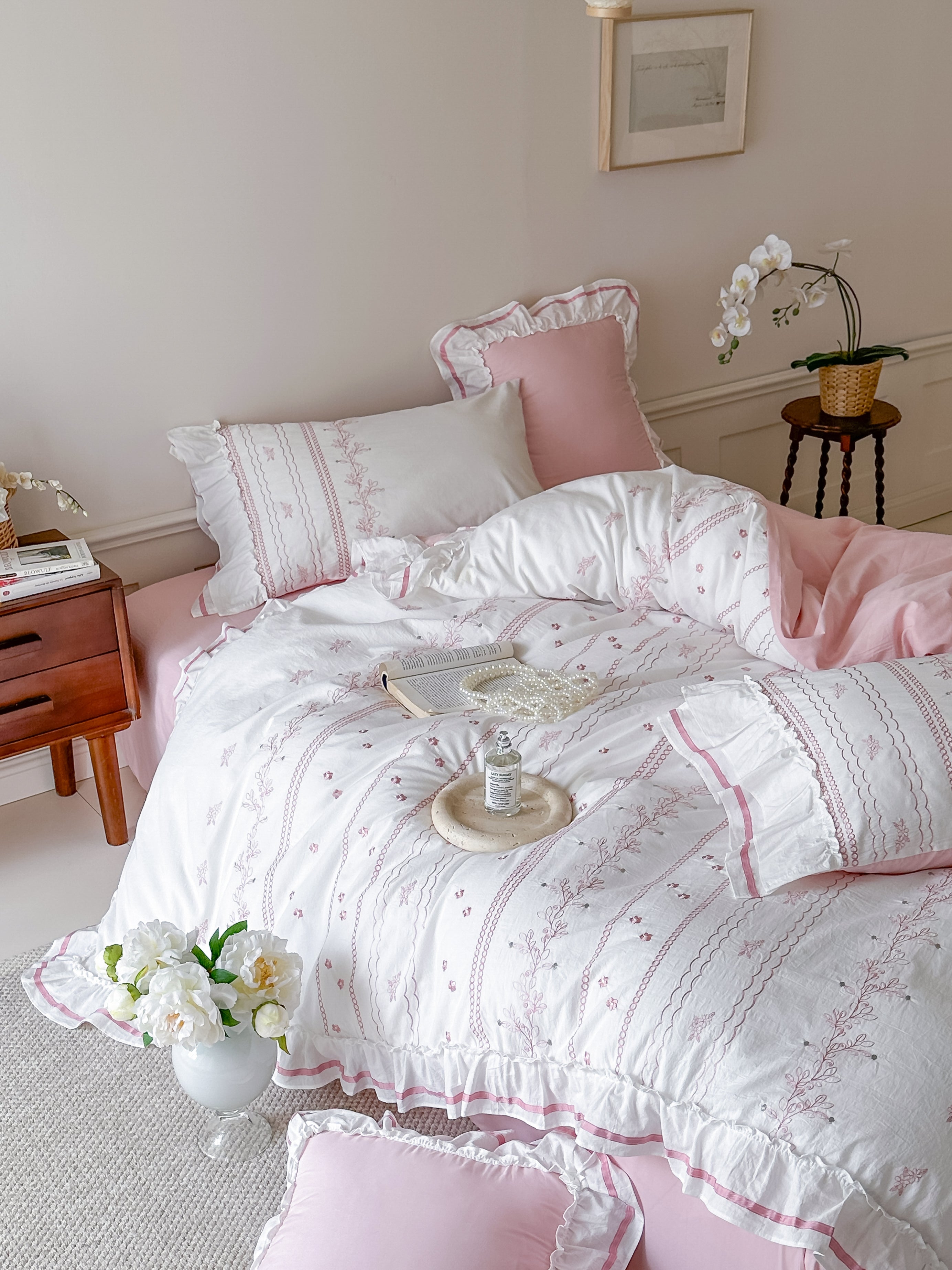 Embroidered French Lace Ruffle Bedding Set / Pink