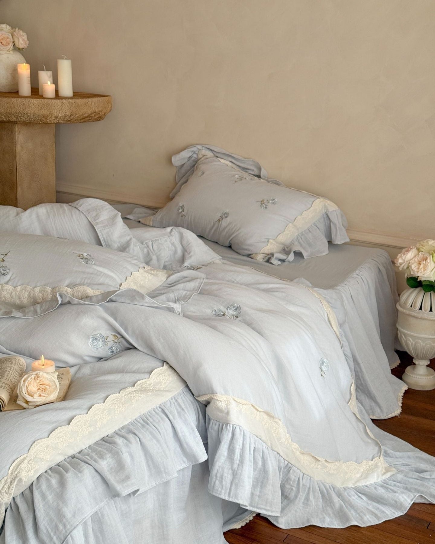 Beatrice Rose Lace Ruffle Bedding Set / Pink