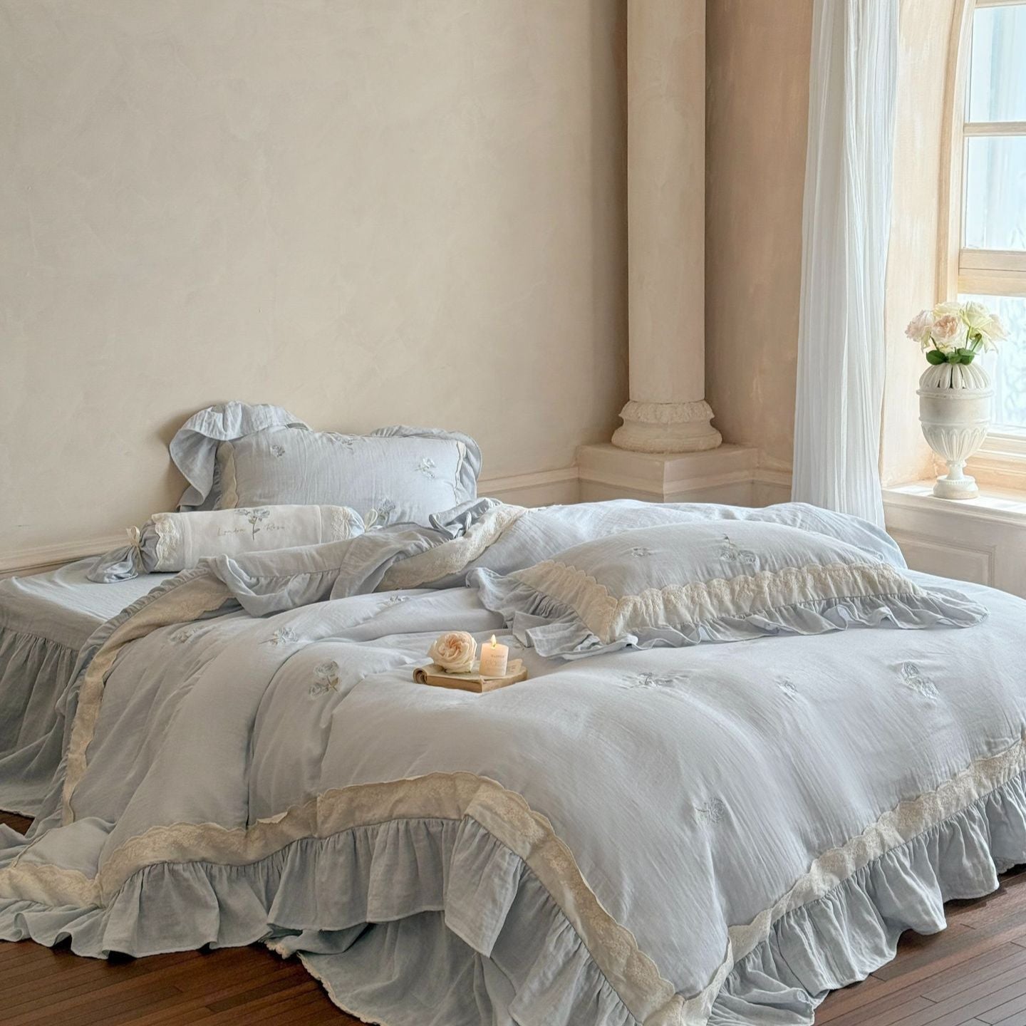 Beatrice Rose Lace Ruffle Bedding Set / Pink