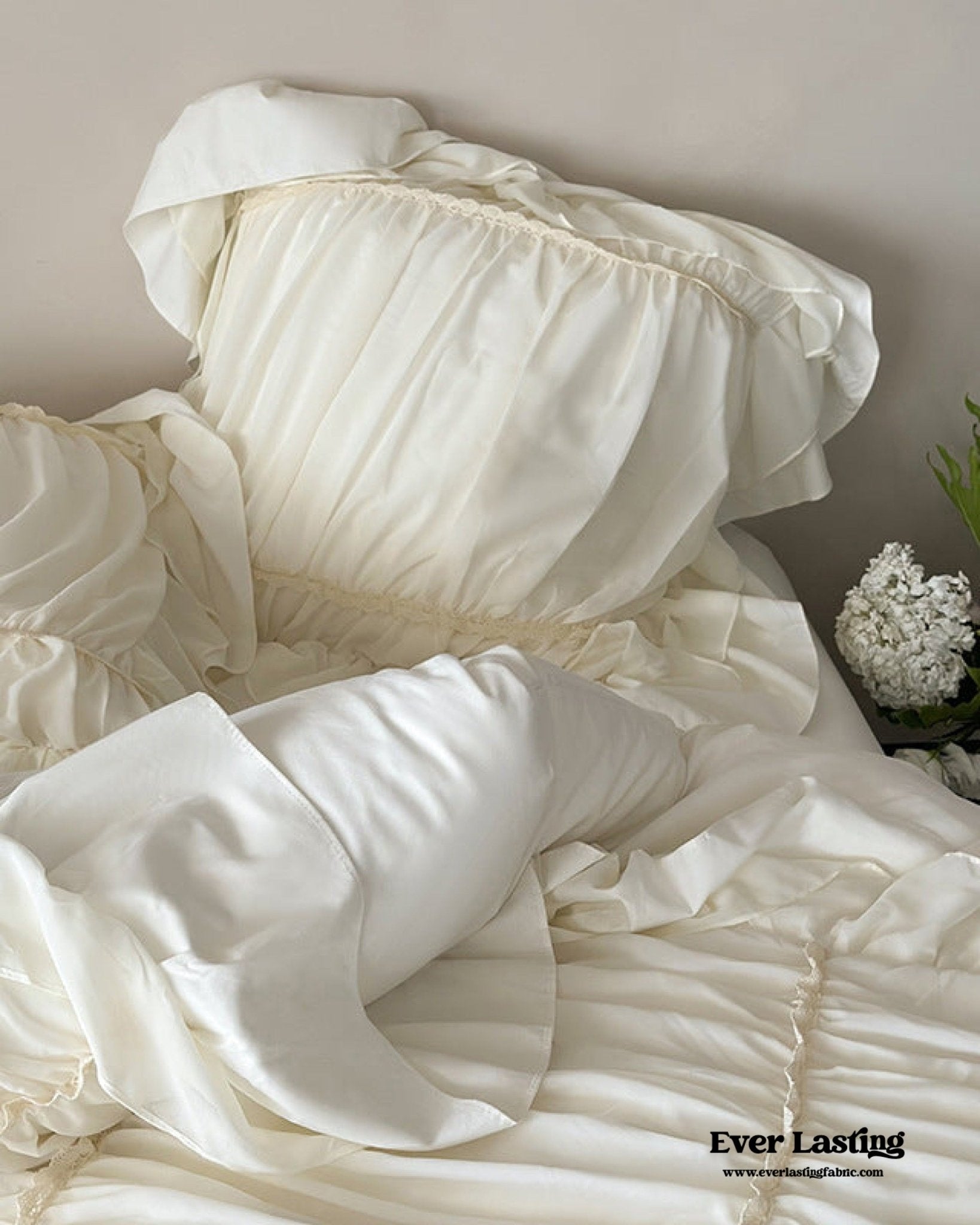 Élodie Silky Coquette Ruffled Bedding Set / Beige