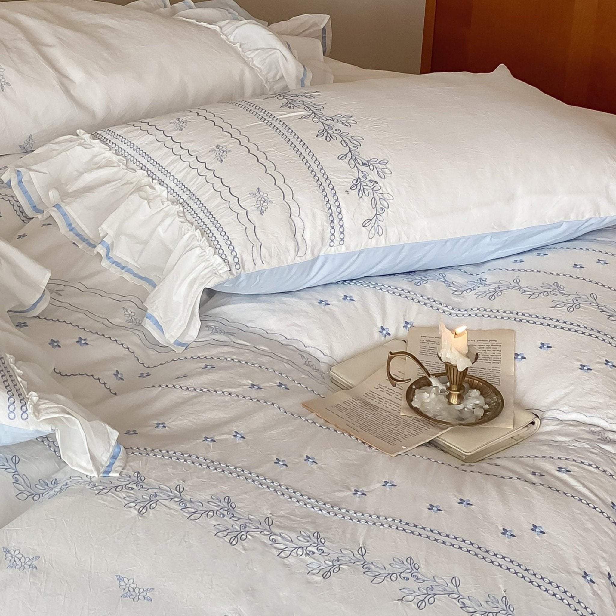 Embroidered French Lace Ruffle Pillowcases / Pink