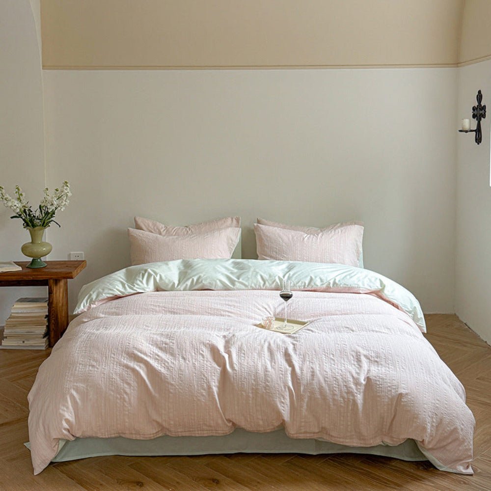 Emma Duo Striped Jacquard Bedding Set / Black
