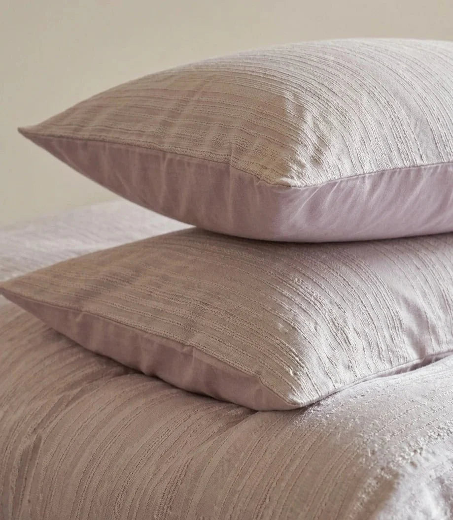 Emma Duo Striped Jacquard Bedding Set / Light Pink