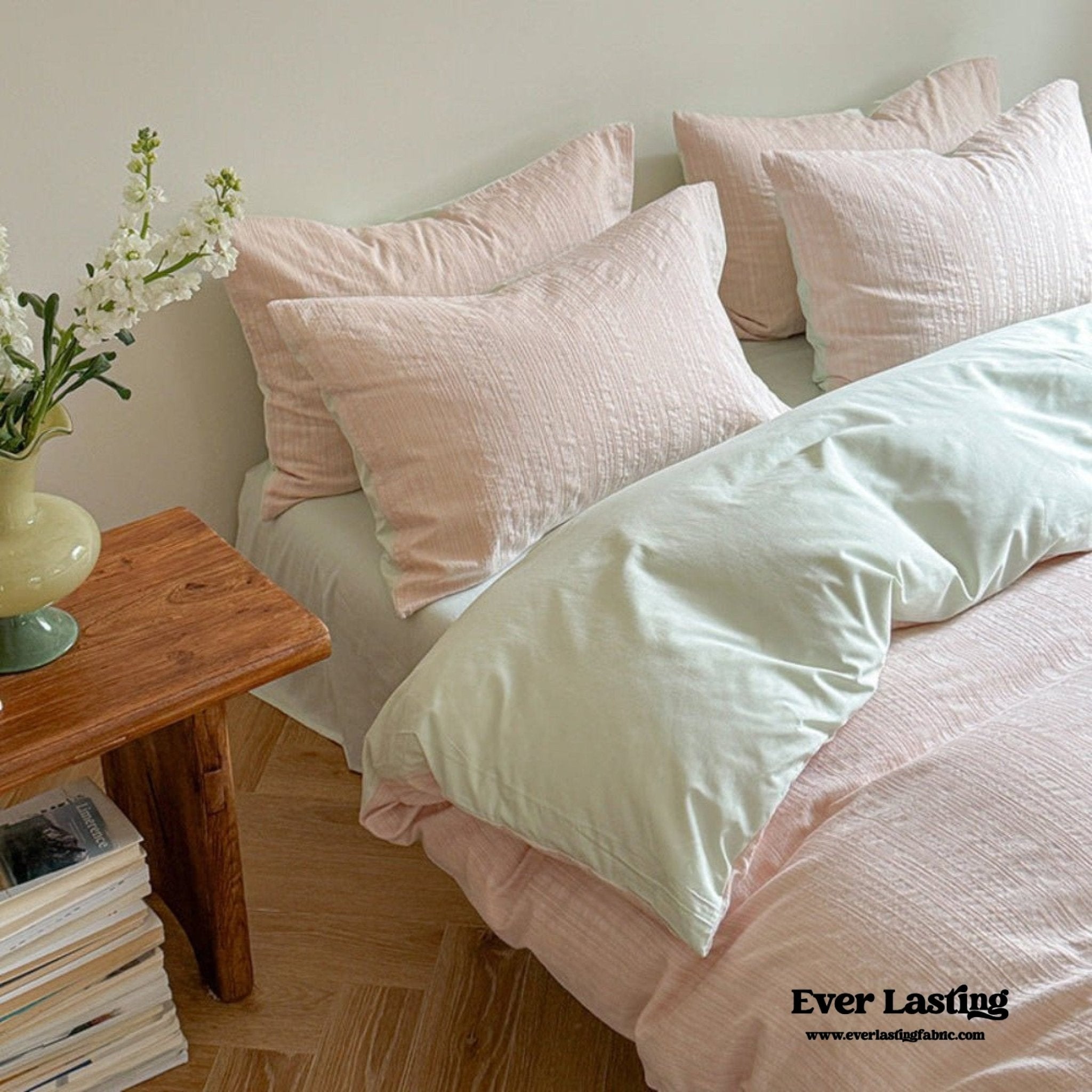 Emma Duo Striped Jacquard Bedding Set / Pink