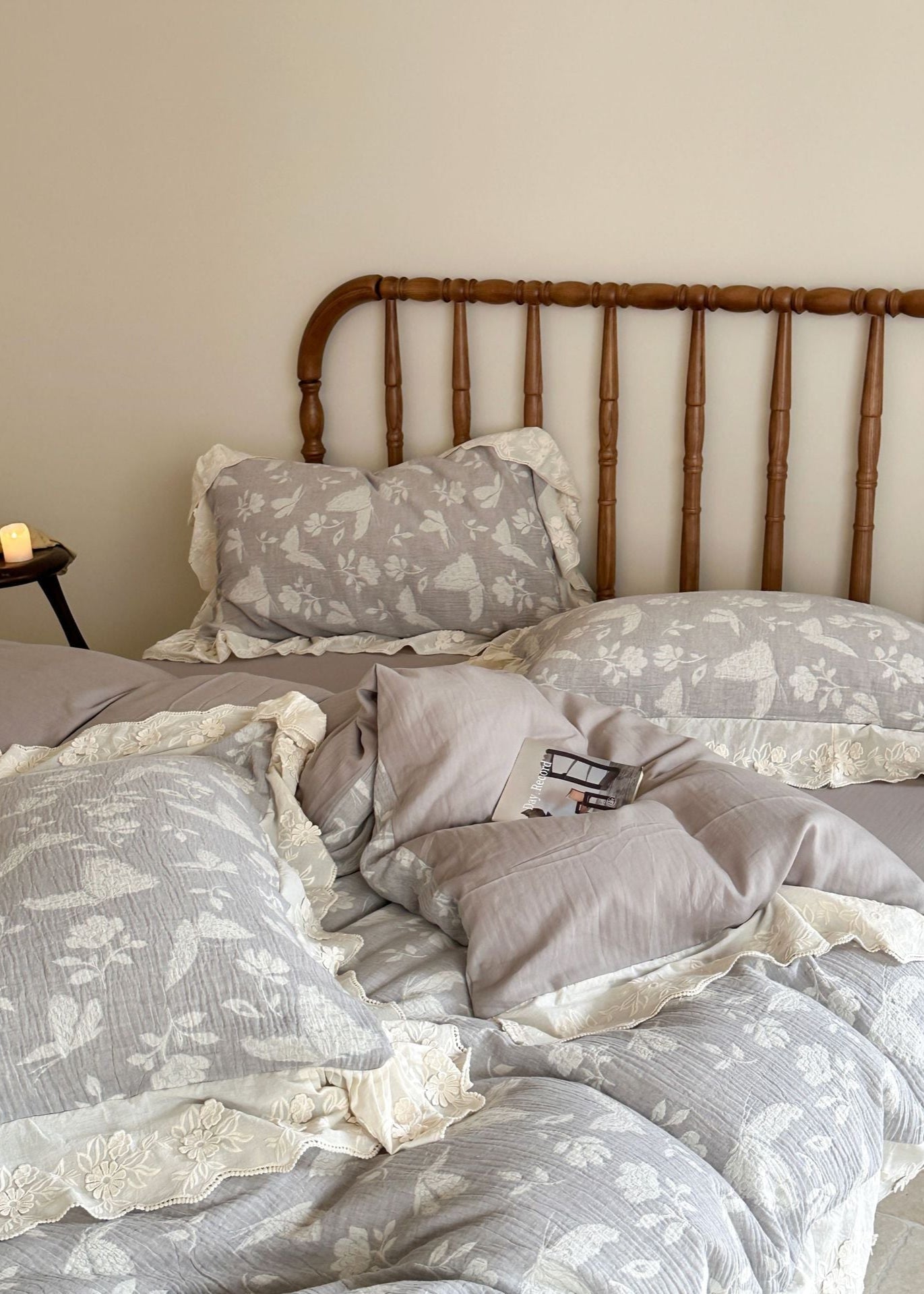 Emmeline Lace Ruffle Floral Bedding Set / Gray