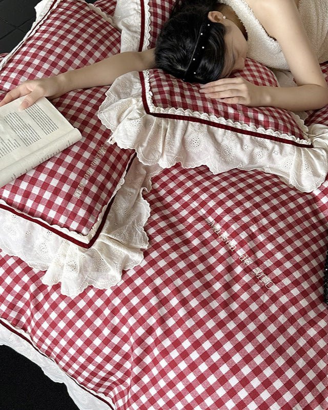 Hazel Vintage Gingham Ruffle Bedding Set / Black