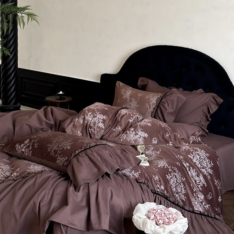 Jacquard Gilded Velvet Ruffled Bedding Set / Pink