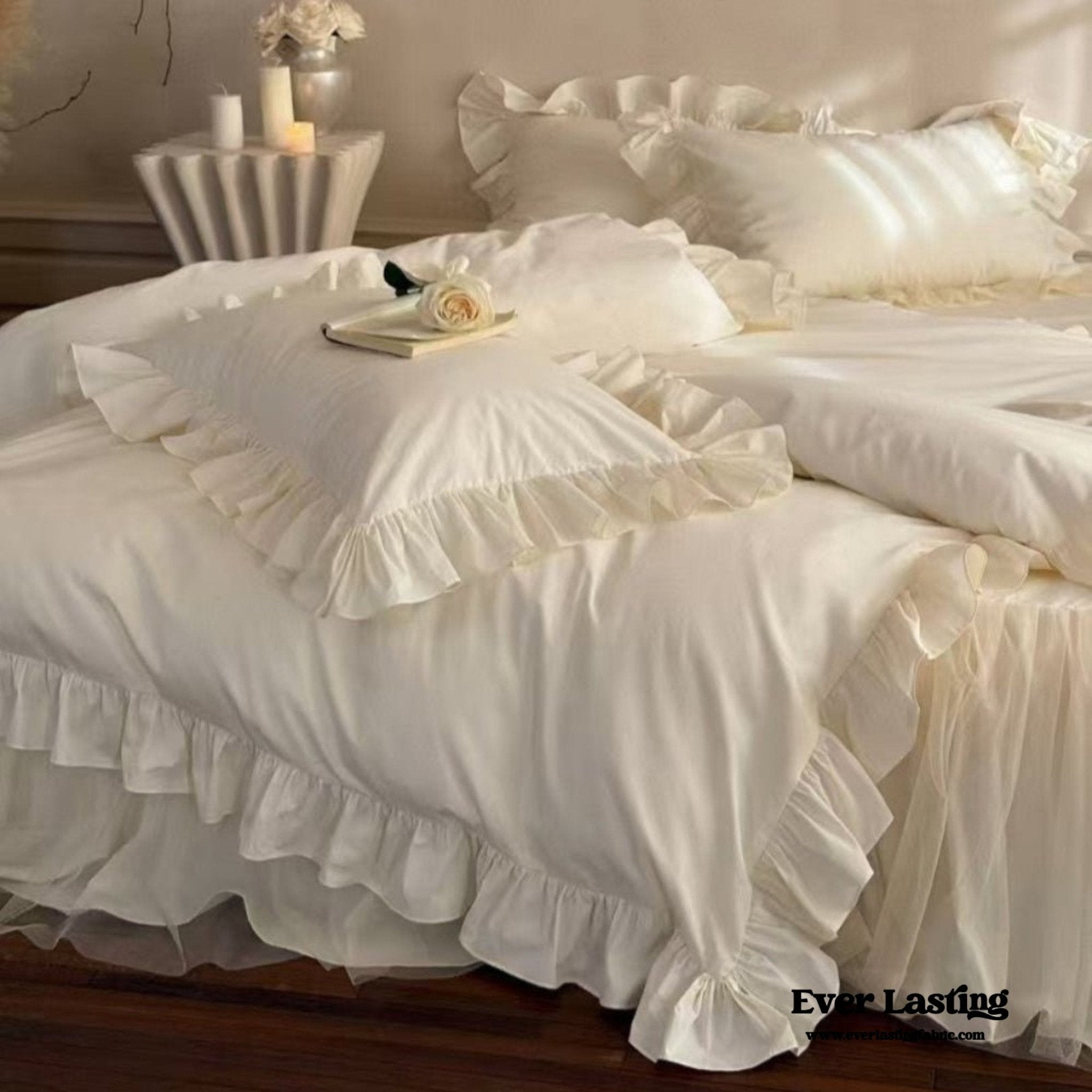Lacey Lace Ruffle Washed Cotton Bedding Set / White