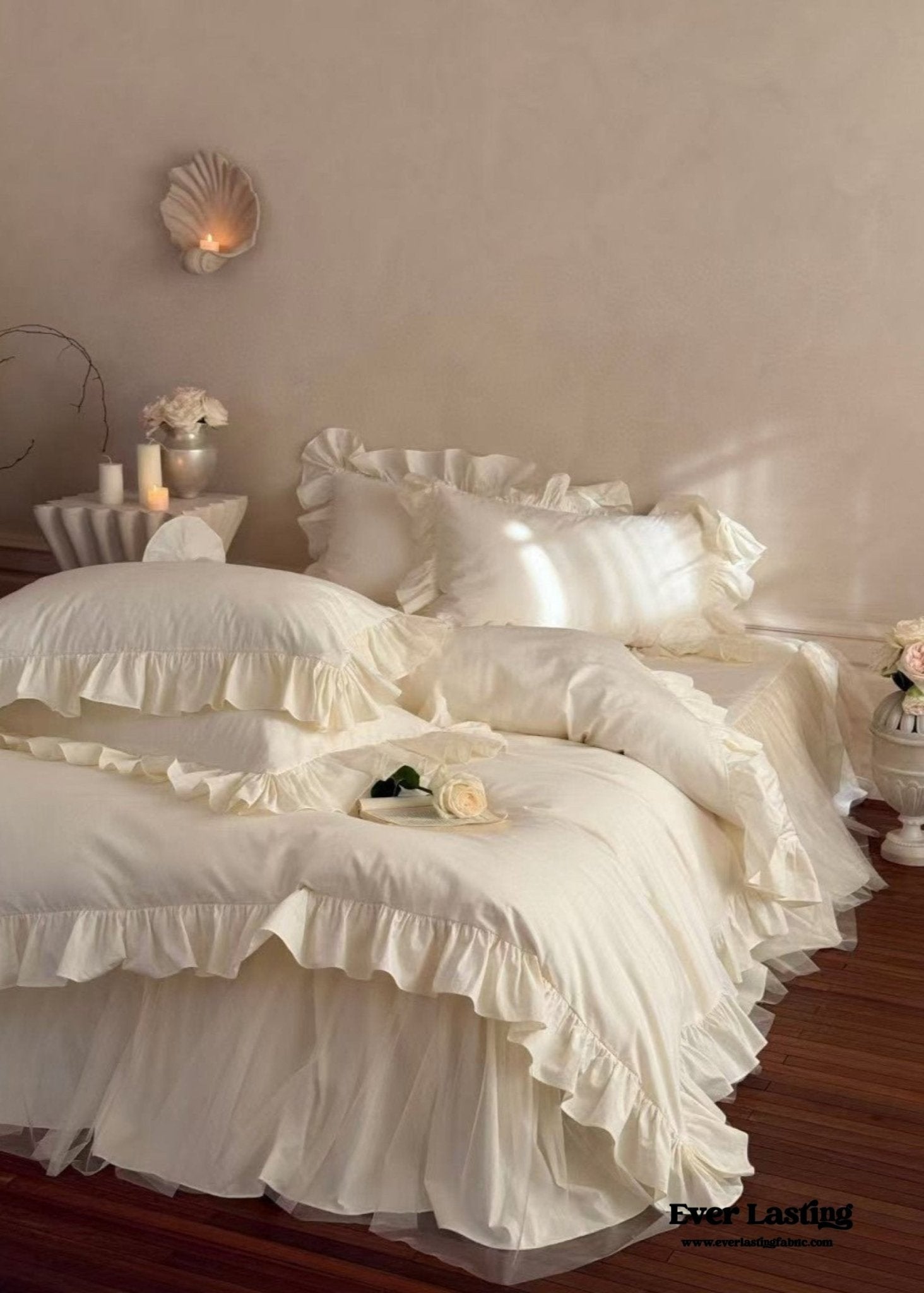 Lacey Lace Ruffle Washed Cotton Bedding Set / White