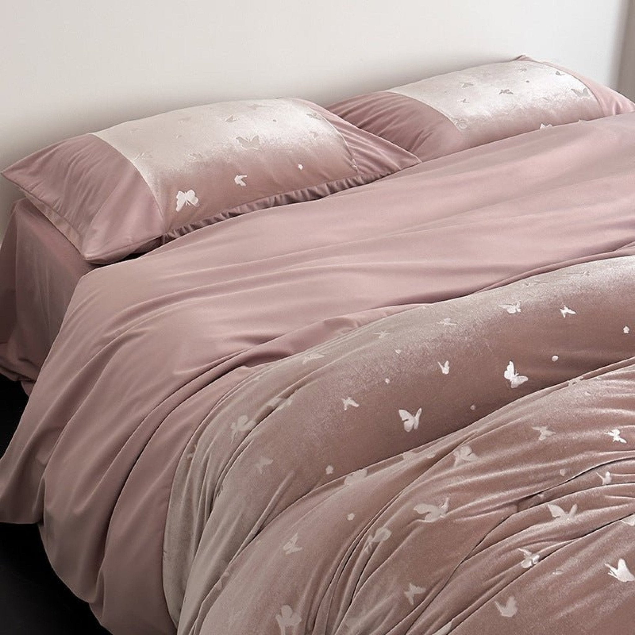 Lilou Velvet Butterfly Bedding Set / Eclipse Black