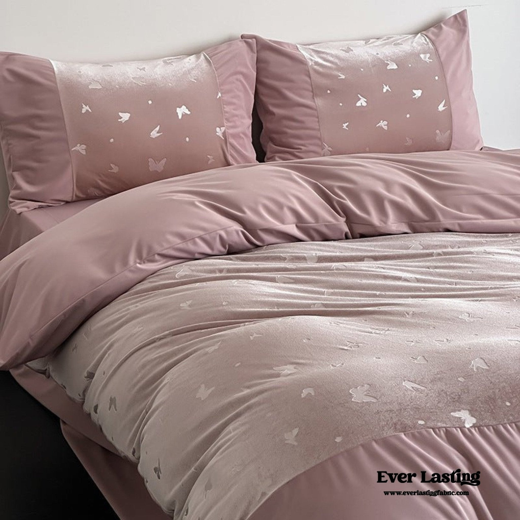 Lilou Velvet Butterfly Bedding Set / Eclipse Black