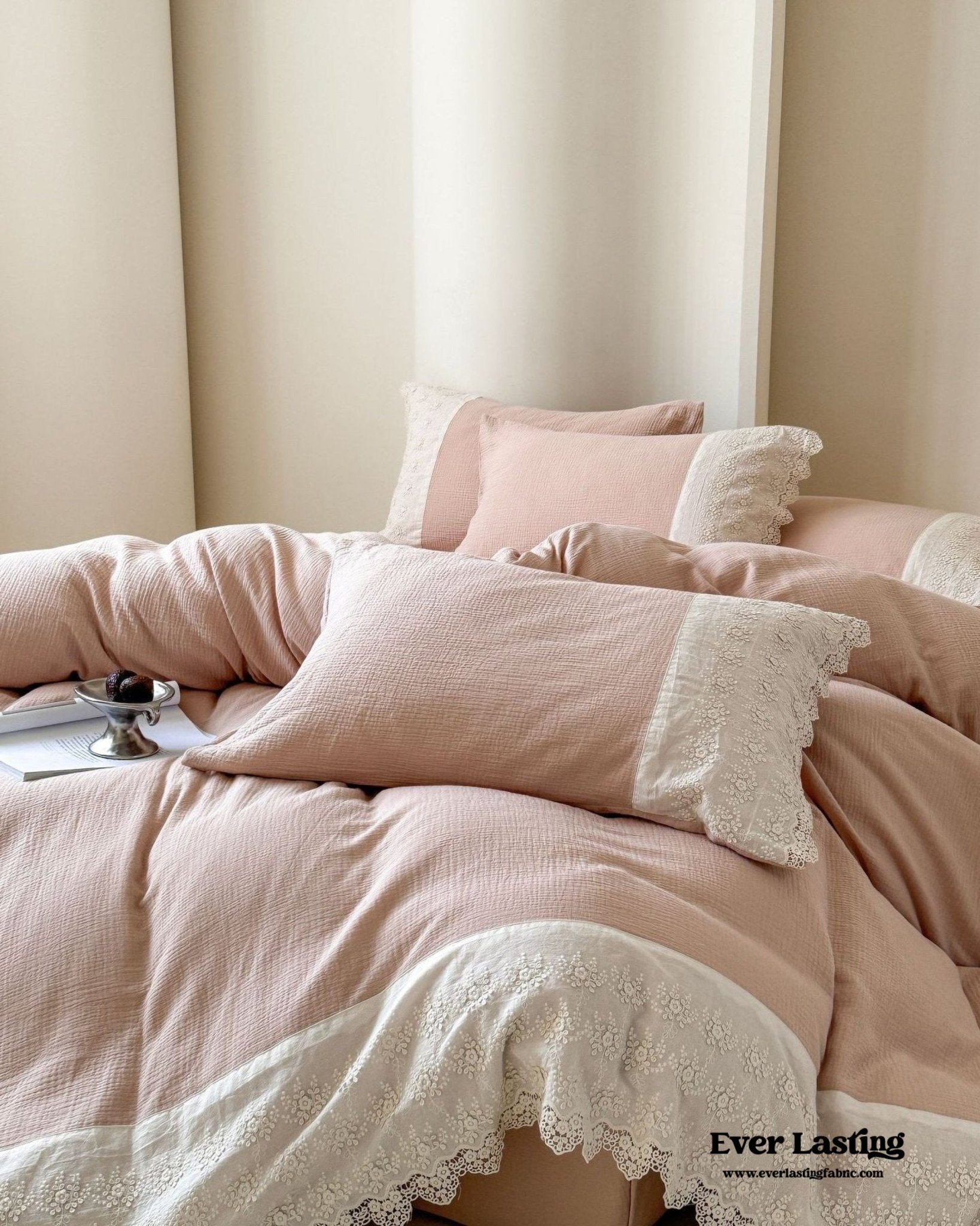 Margaux Lace Double Gauze Bedding Set / Pastel Pink