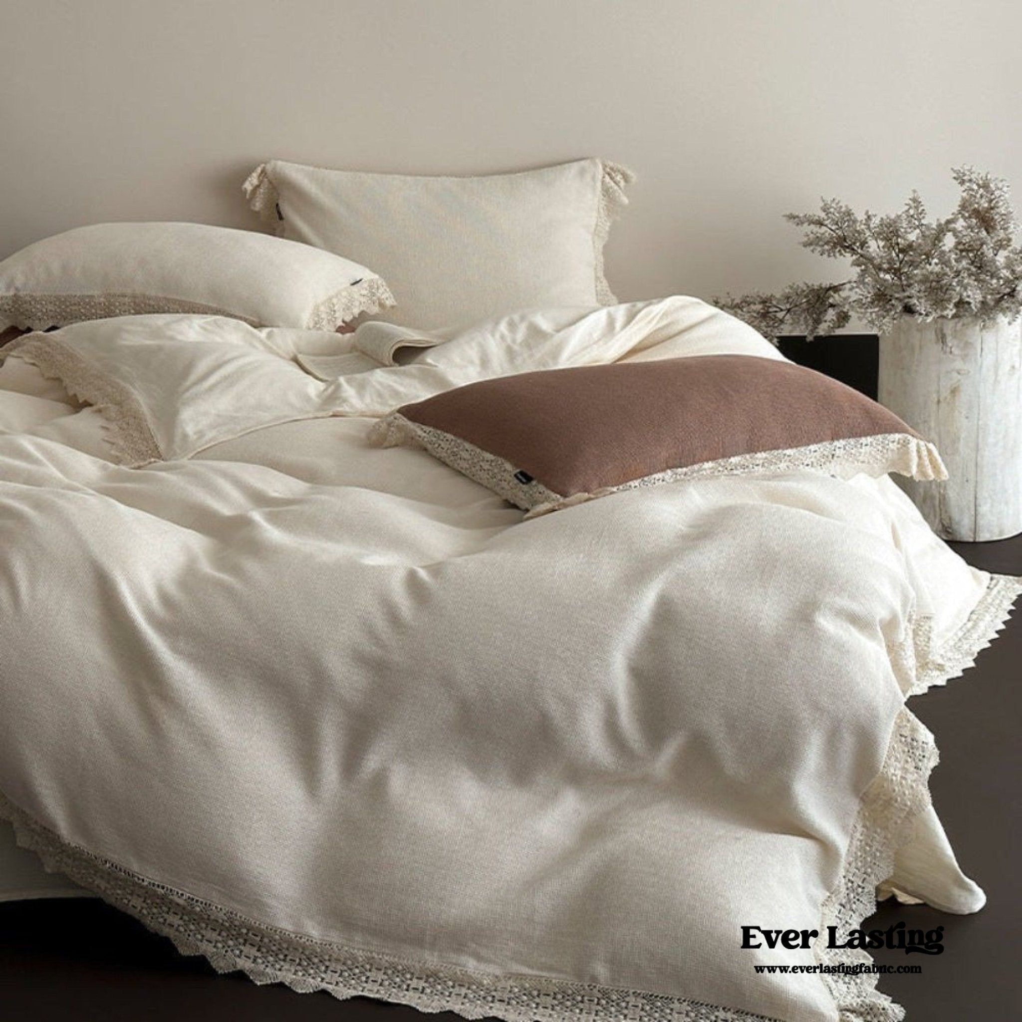 Nora Lace Double Gauze Ruffle Bedding Set / Brown