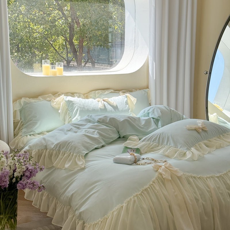 Ribbon Bow Airy Lace Bedding Set / Blue