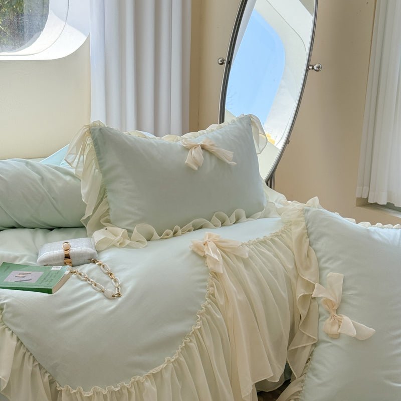 Ribbon Bow Airy Lace Bedding Set / Blue