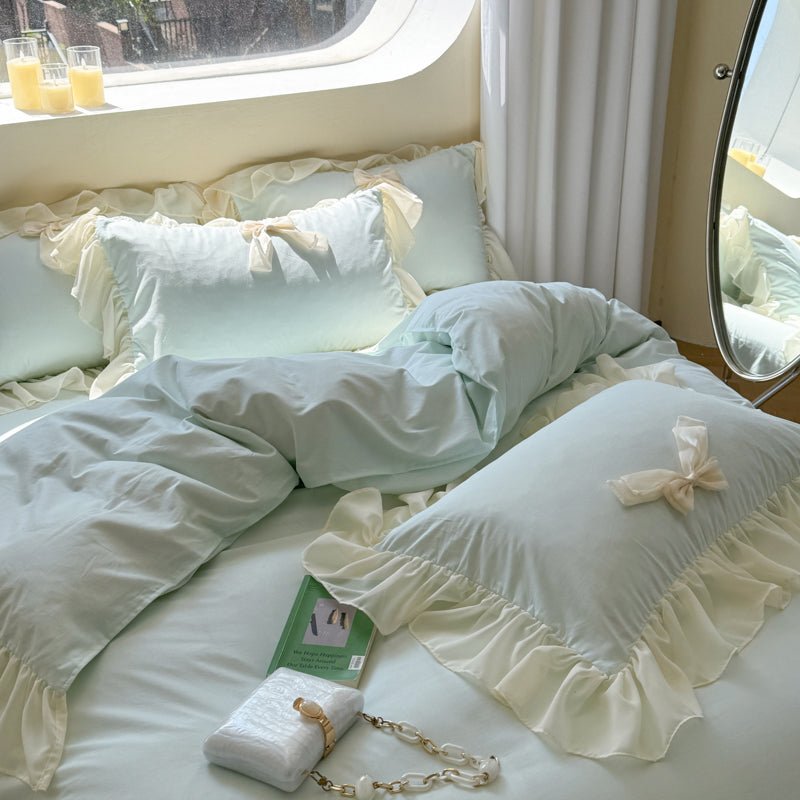 Ribbon Bow Airy Lace Bedding Set / Blue