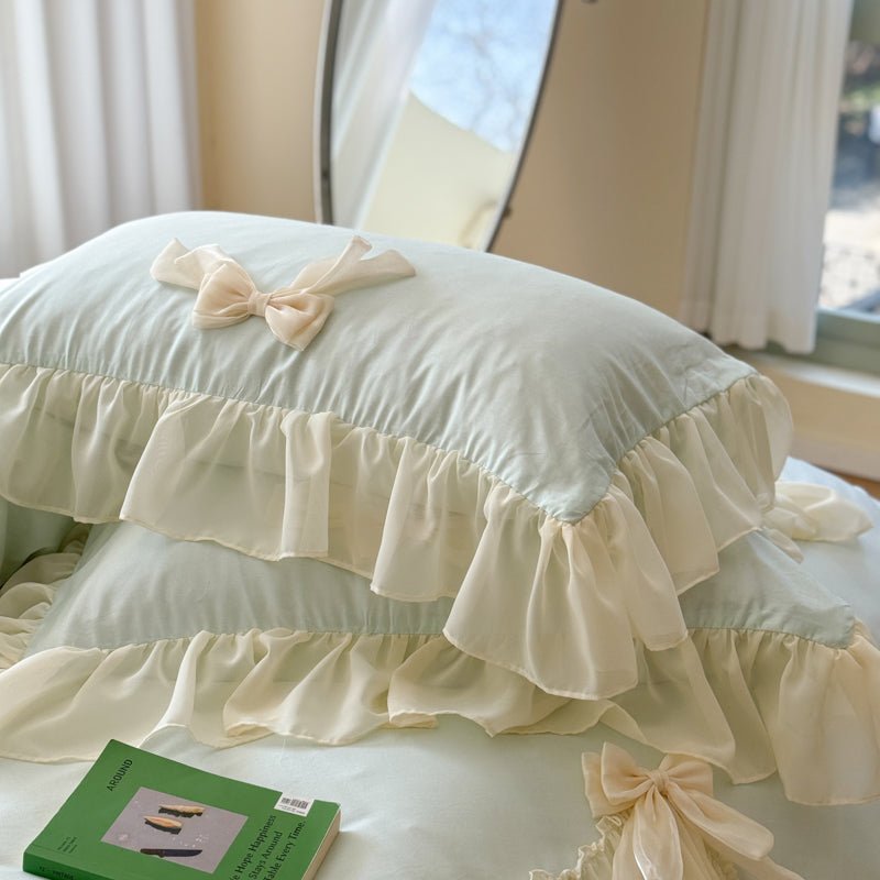 Ribbon Bow Airy Lace Bedding Set / Cream White