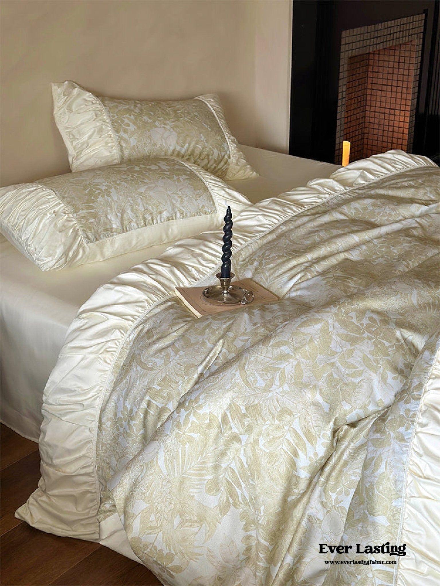 Royal Floral Ruffle Bedding Set / Green