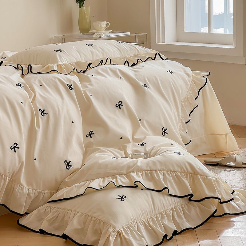 Silky Ribbon Ruffle Bedding Set / Cream White