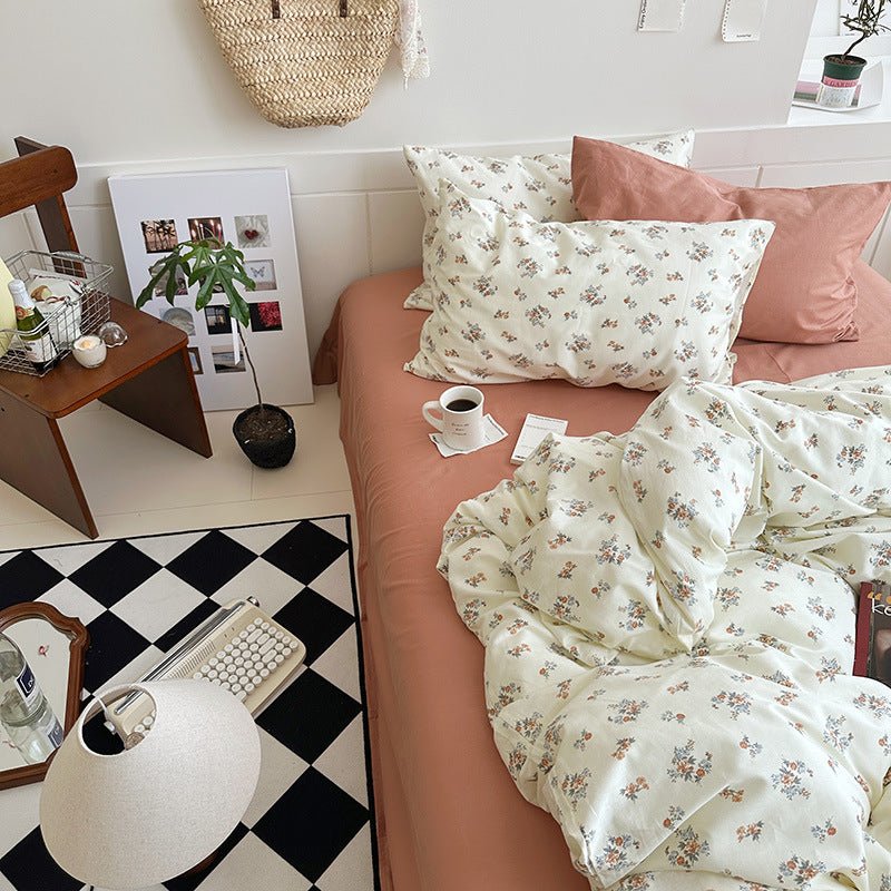 Sweet Floral Bedding Set / Cream
