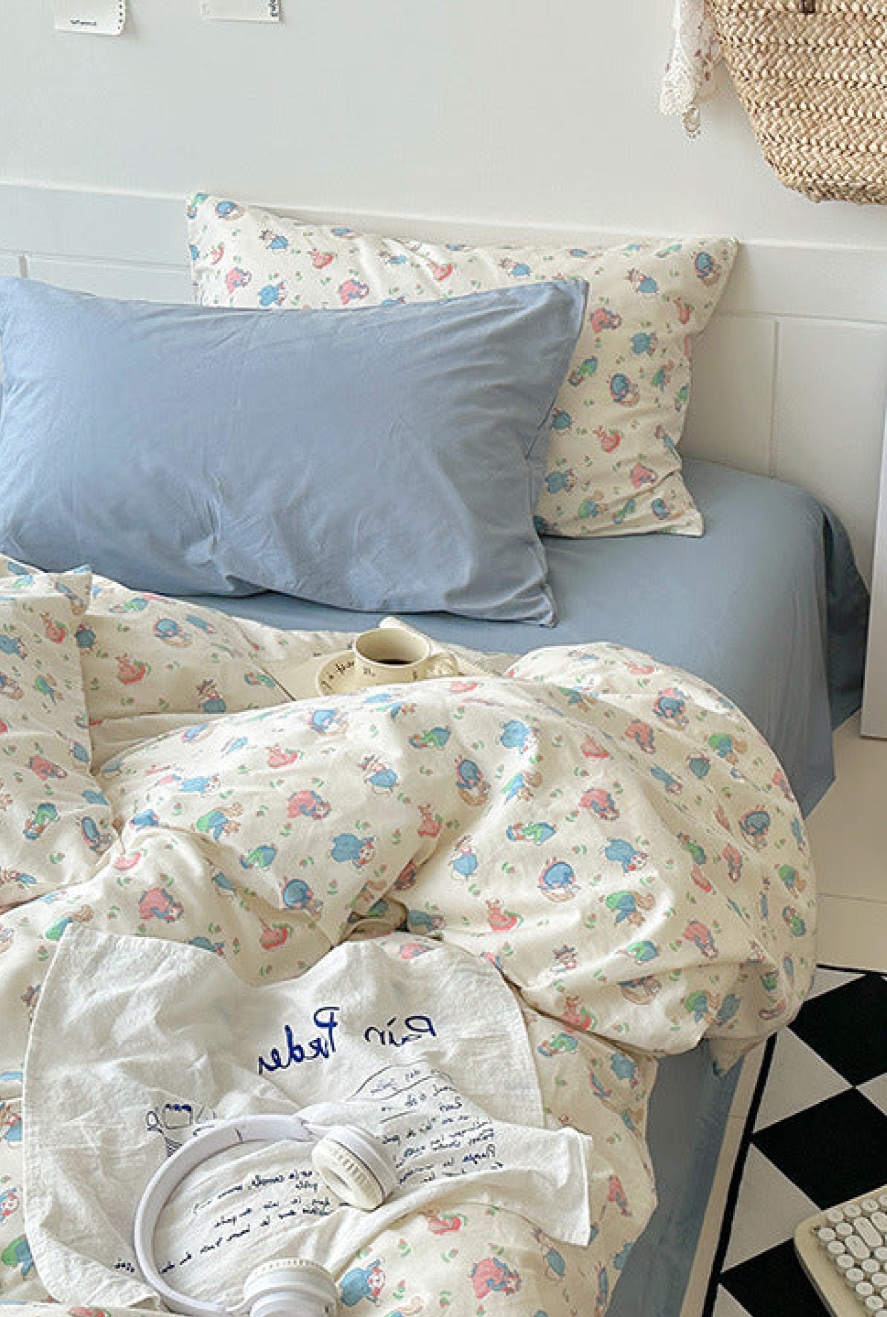 Sweet Floral Bedding Set / Floral Blue
