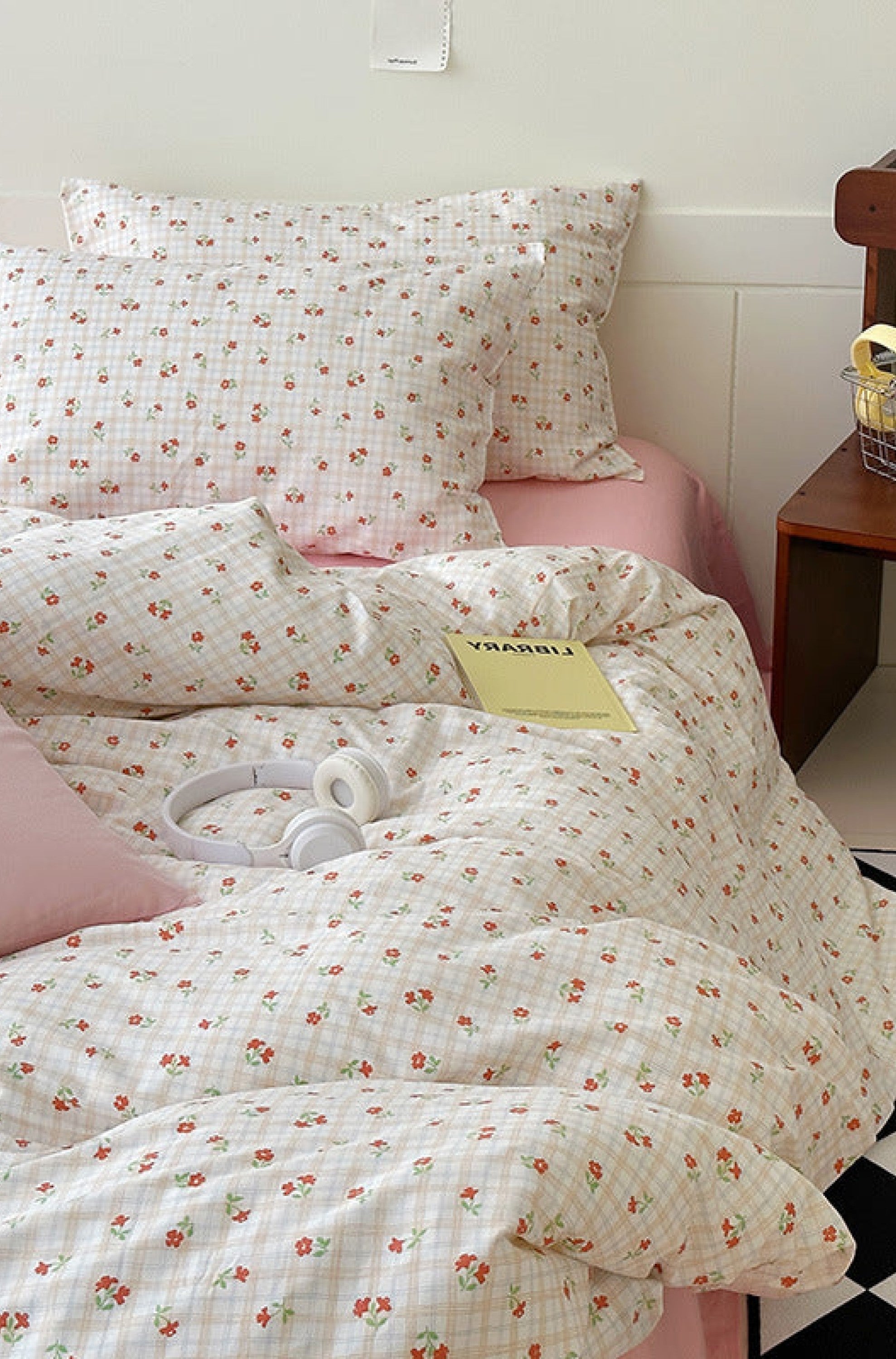 Sweet Floral Bedding Set / Floral Blue