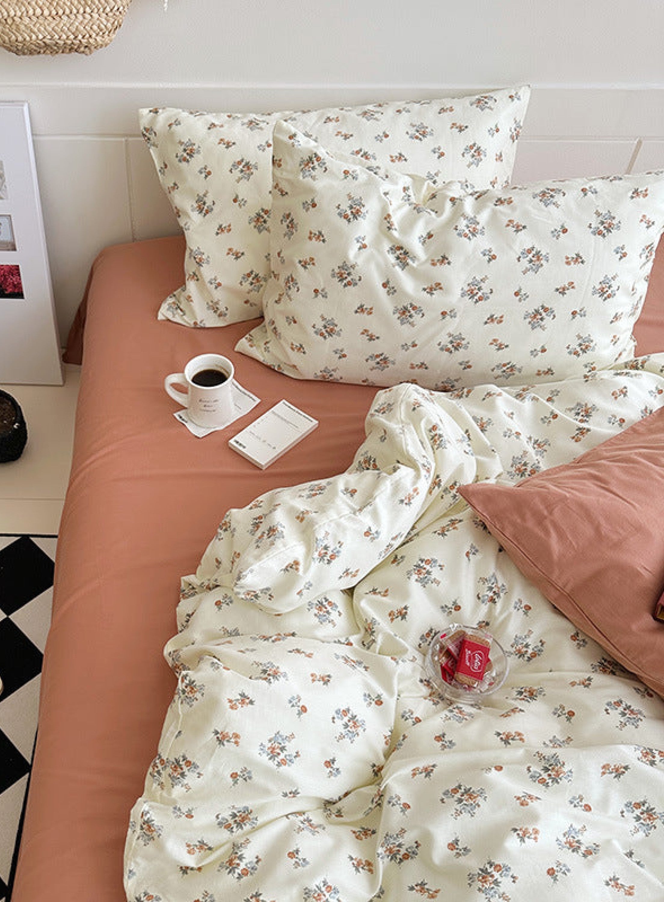 Sweet Floral Bedding Set / Floral Blue