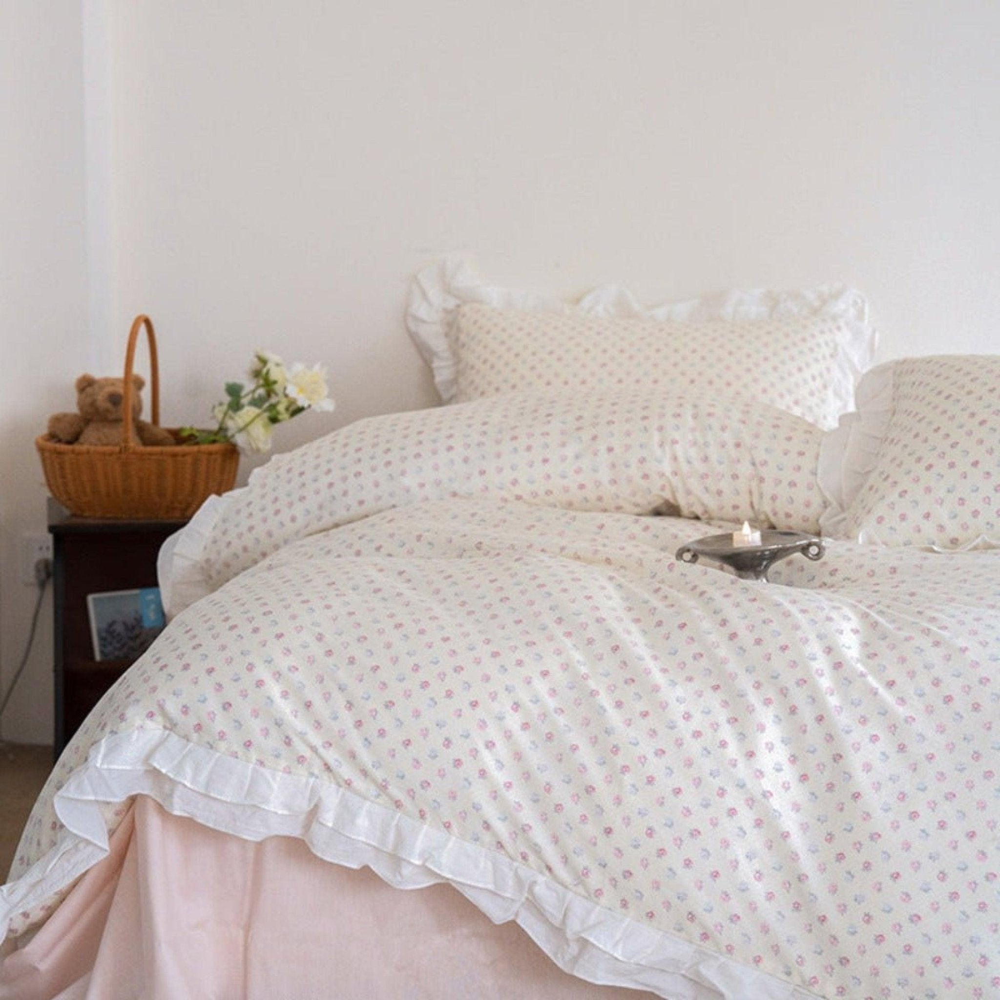 Annie Lace Ruffle Floral Bedding Set / Pink Beige