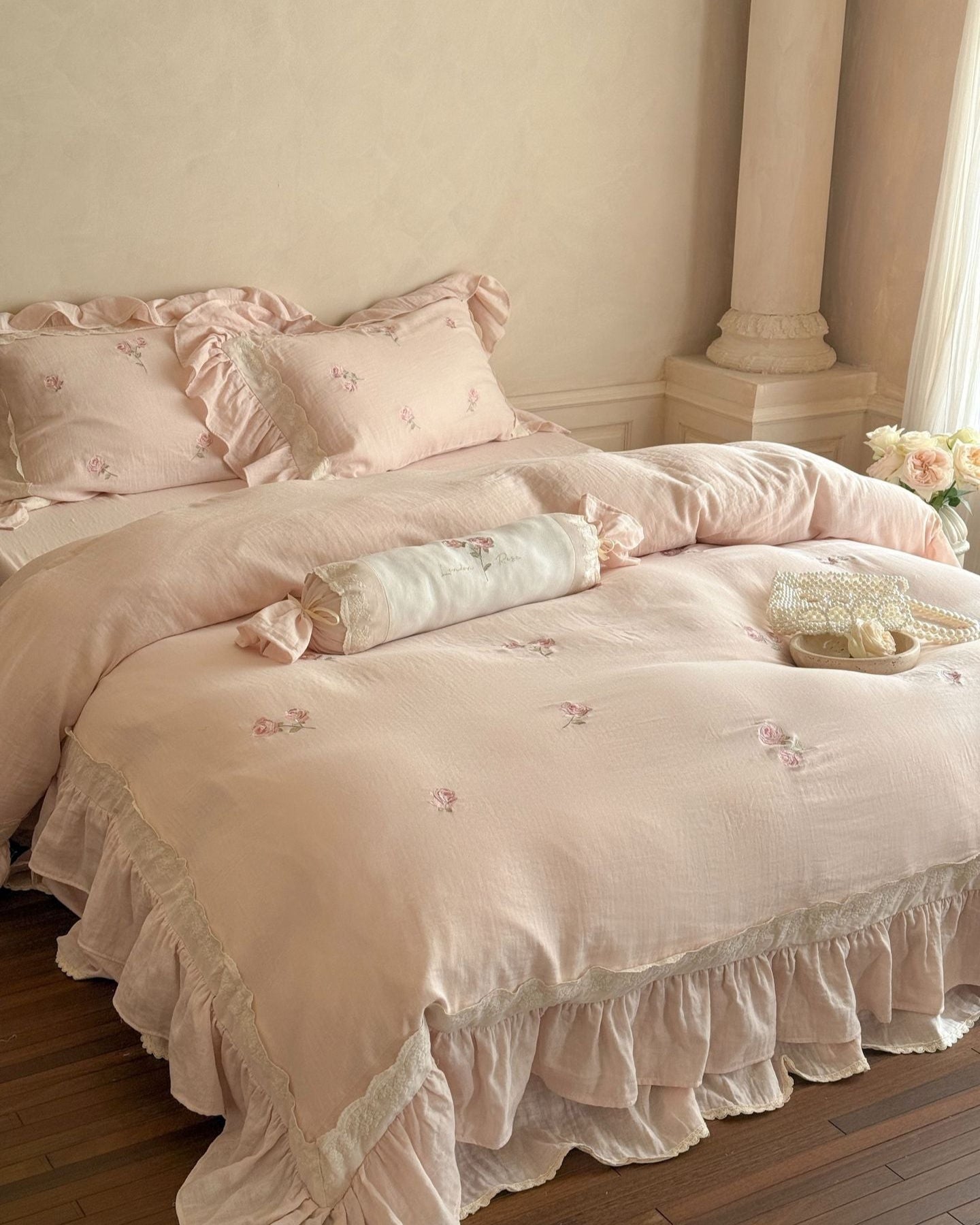 Beatrice Rose Lace Ruffle Bedding Set / Pink