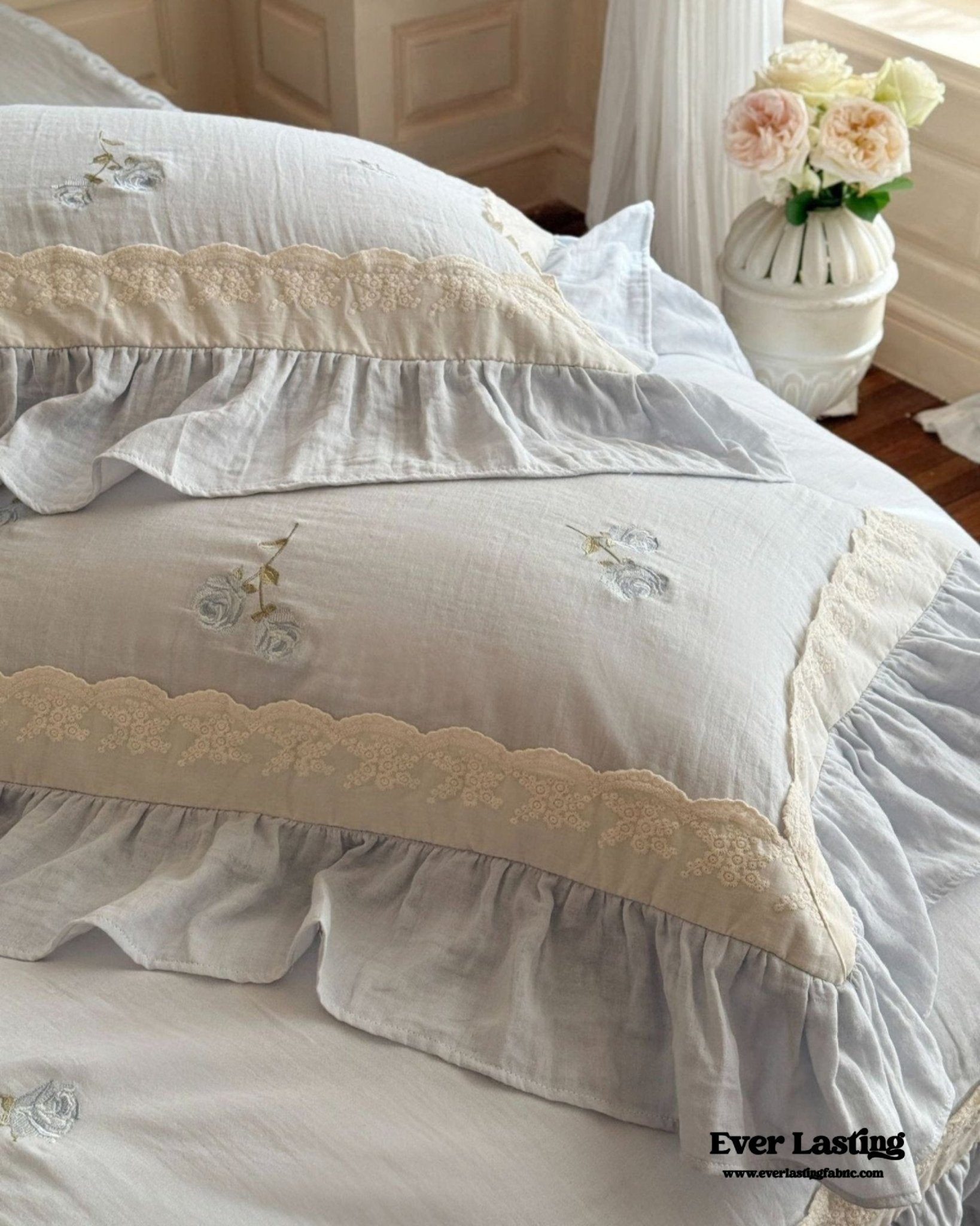 Beatrice Rose Lace Ruffle Bedding Set / Blue