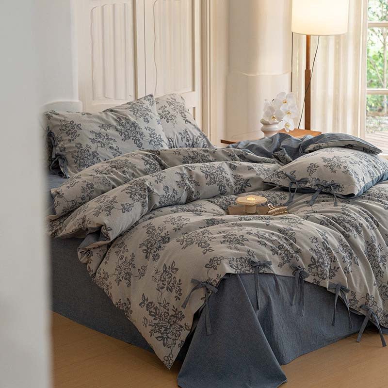 Bonnie Ribbon Bow Tie Floral Bedding Set / Blue