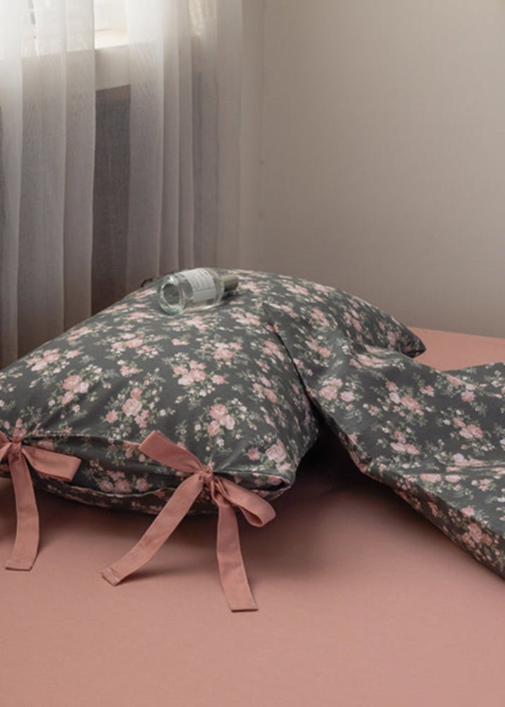 Celia Cottage Ribbon Bow Tie Floral Bedding Set / Purple
