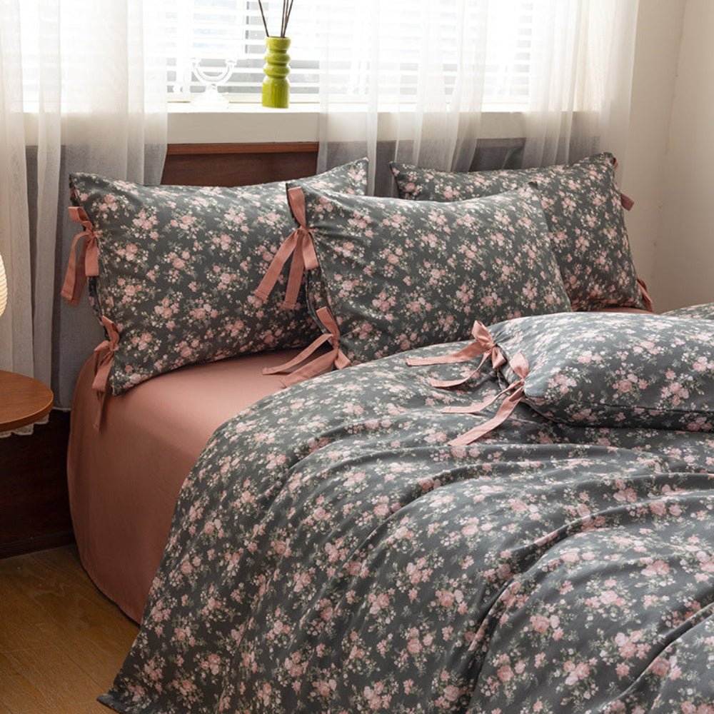 Celia Cottage Ribbon Bow Tie Floral Bedding Set / Blue