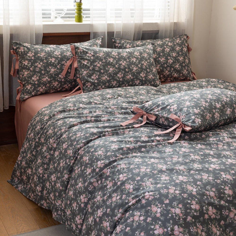 Celia Cottage Ribbon Bow Tie Floral Bedding Set / Purple