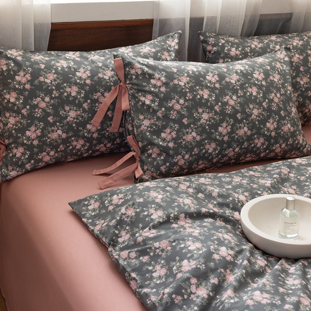 Celia Cottage Ribbon Bow Tie Floral Bedding Set / Purple