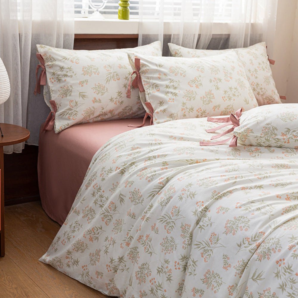 Celia Cottage Ribbon Bow Tie Floral Bedding Set / Blue