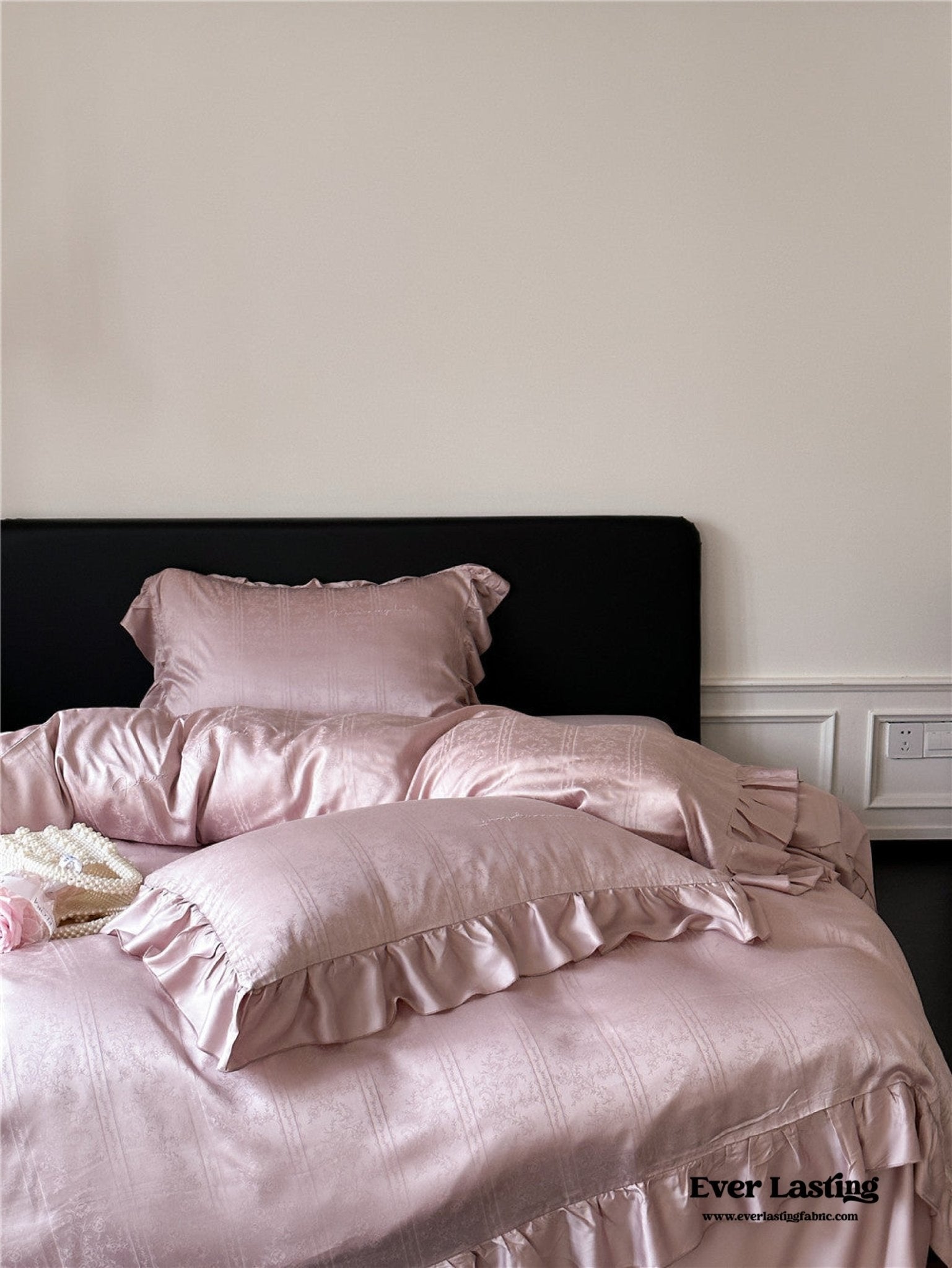 Coquette Tencel Silky Ruffle Bedding Set / White