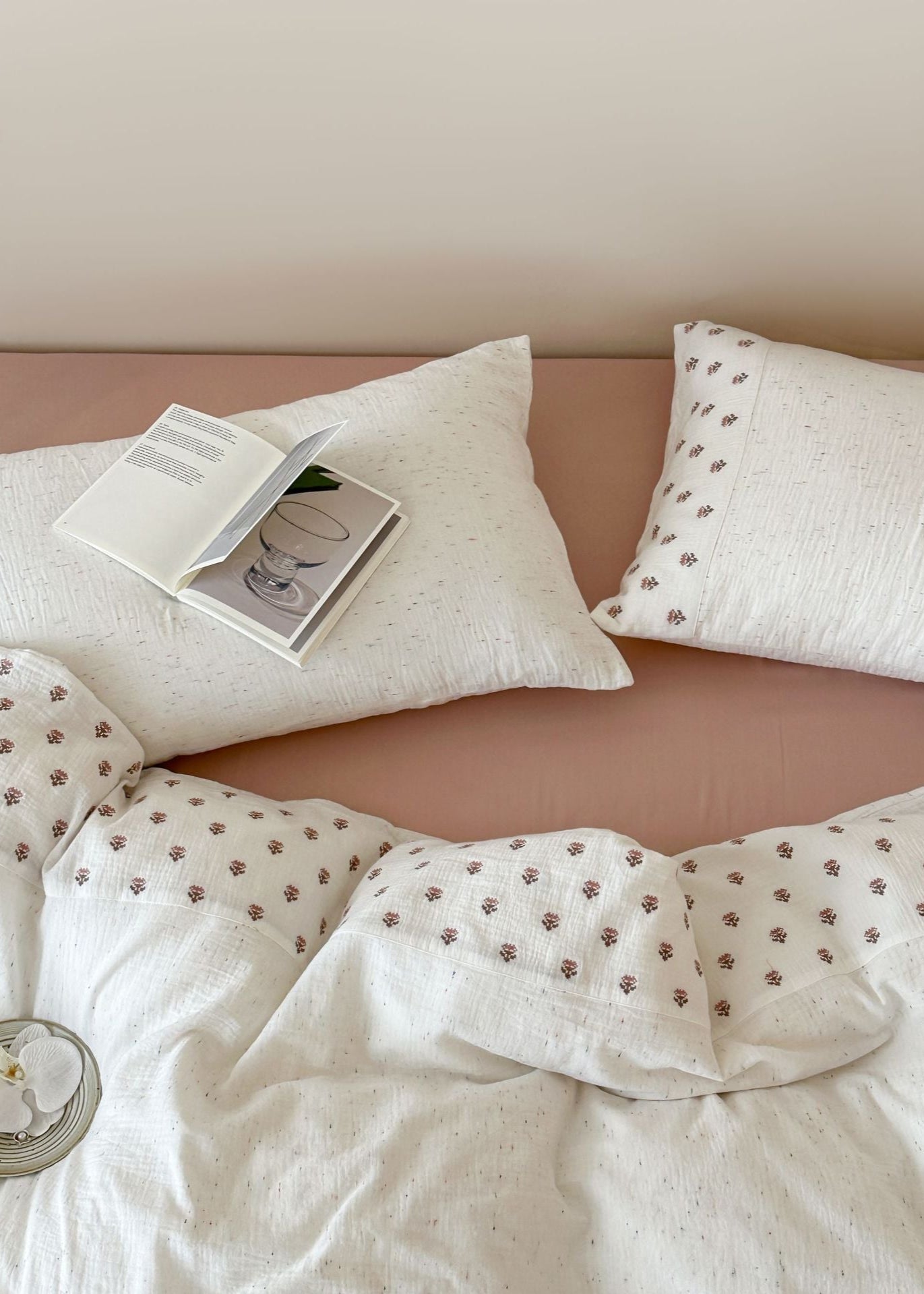 Delilah Floral Double Gauze Bedding Set / White