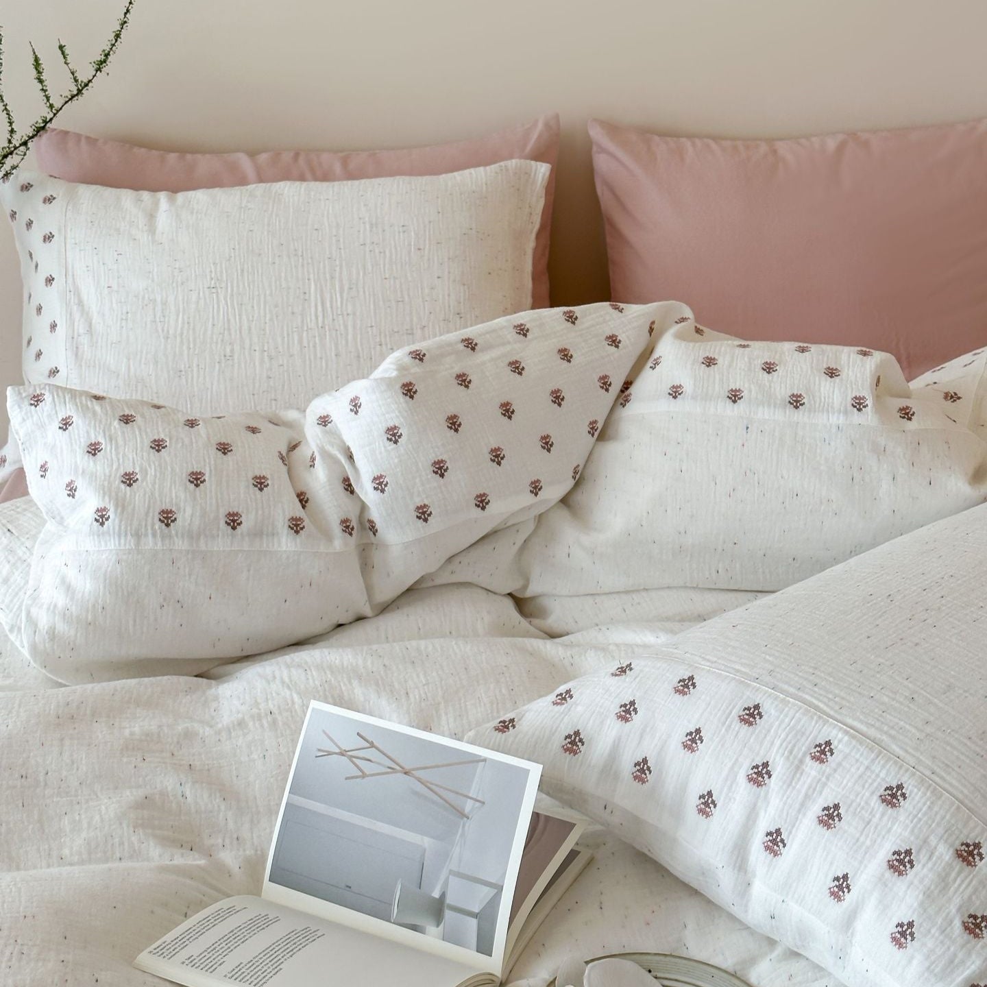 Delilah Floral Double Gauze Bedding Set / White