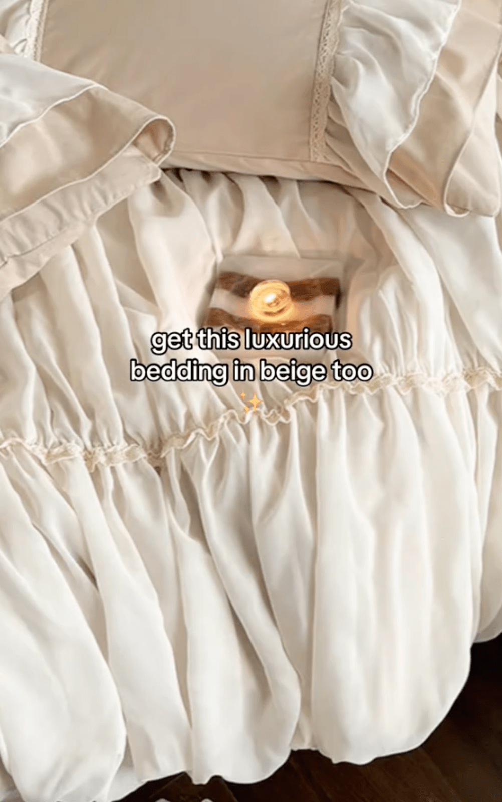 Élodie Silky Coquette Ruffled Bedding Set / Beige
