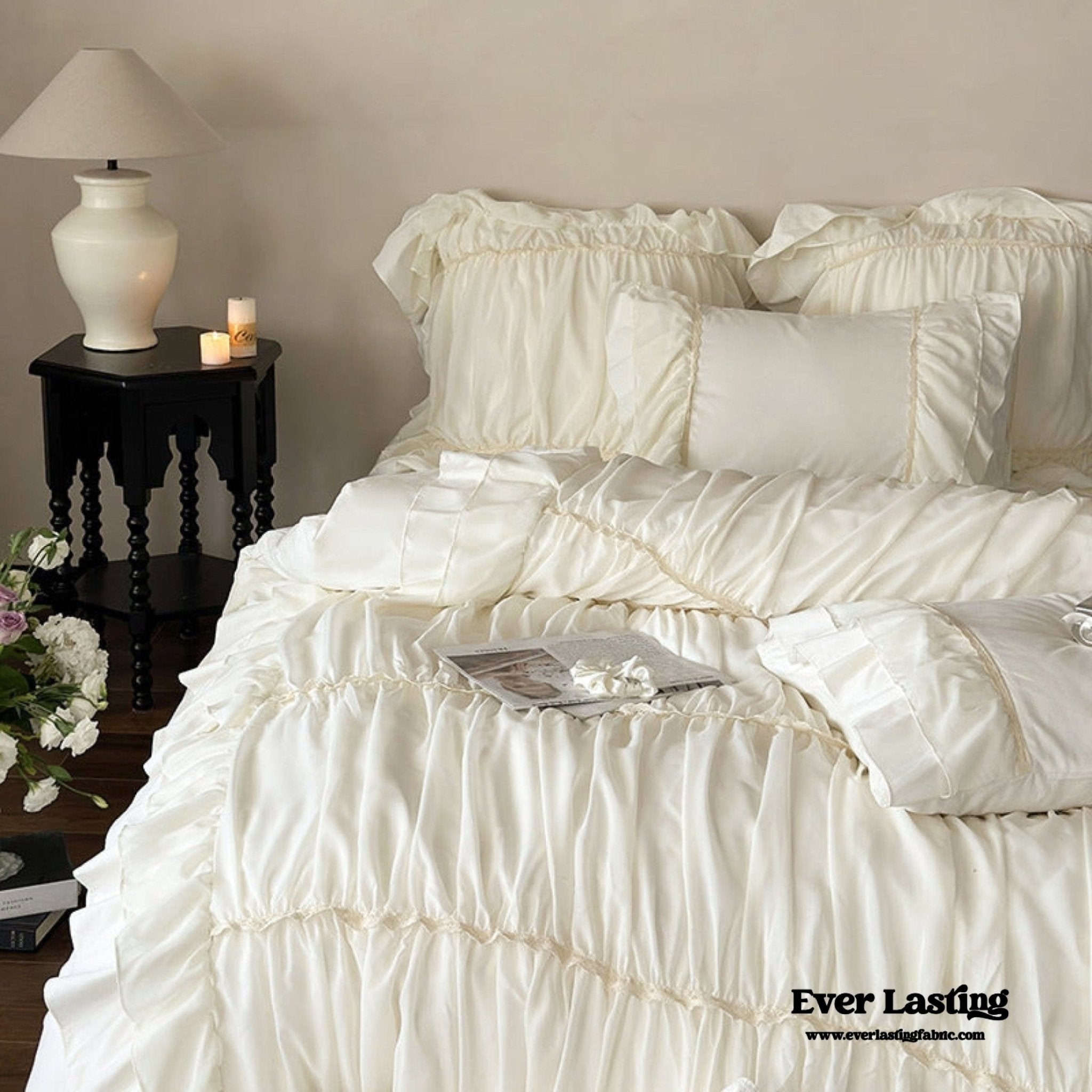Élodie Silky Coquette Ruffled Bedding Set / White