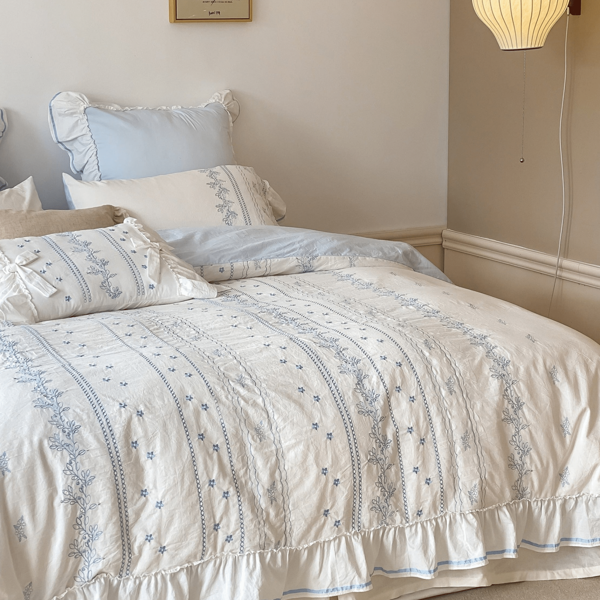 Embroidered French Lace Ruffle Duvet Cover / Pink
