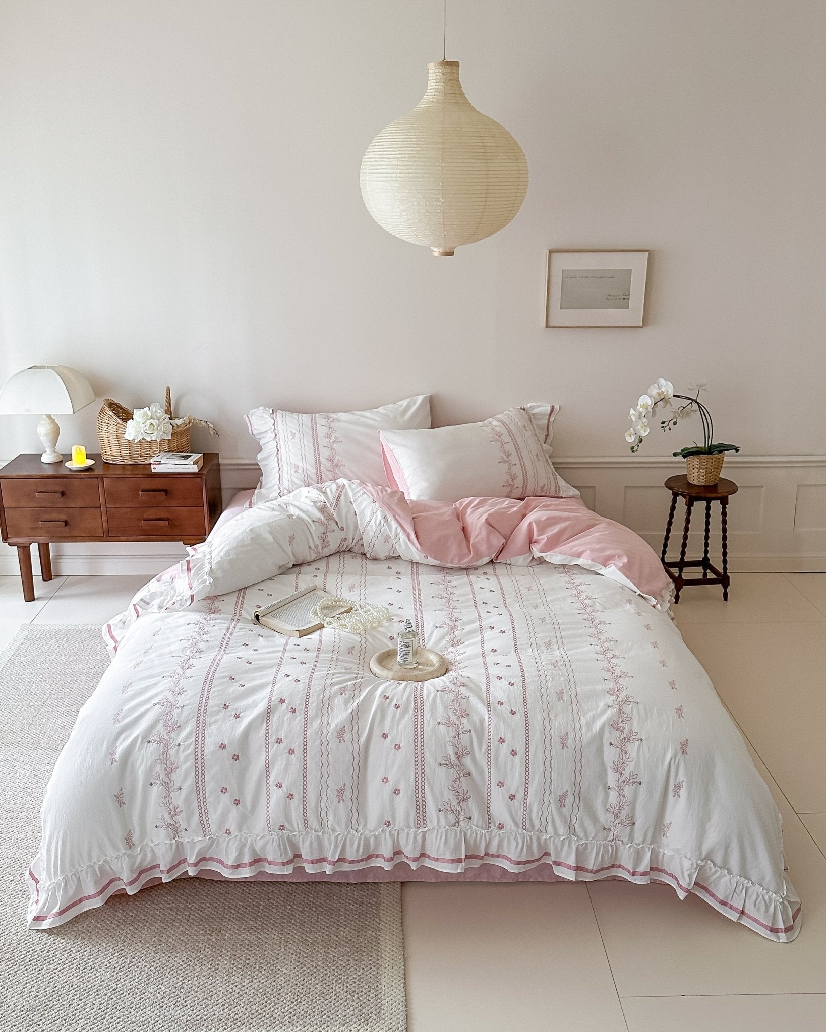 Embroidered French Lace Ruffle Duvet Cover / Pink