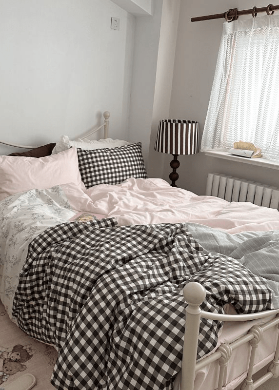 Emi Patchwork Gingham Bedding Set / Soft Mocha Pink