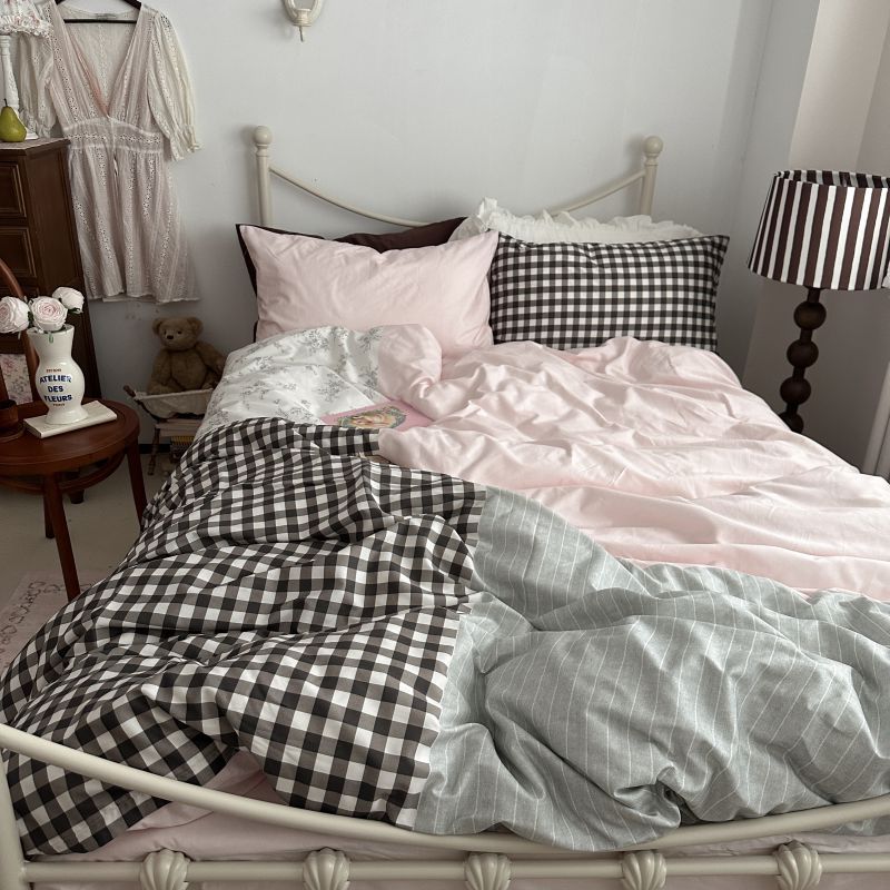 Emi Patchwork Gingham Bedding Set / Soft Mocha Pink