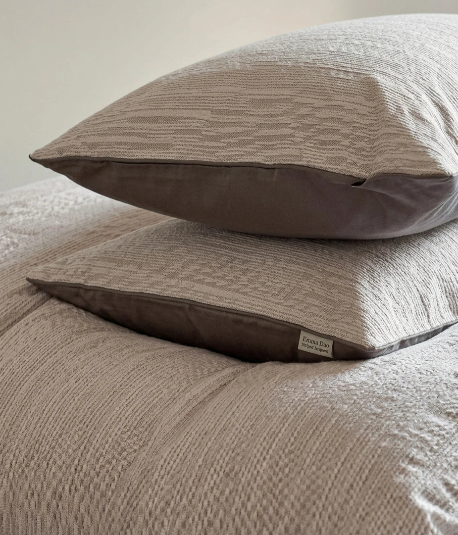 Emma Duo Striped Jacquard Bedding Set / Light Pink