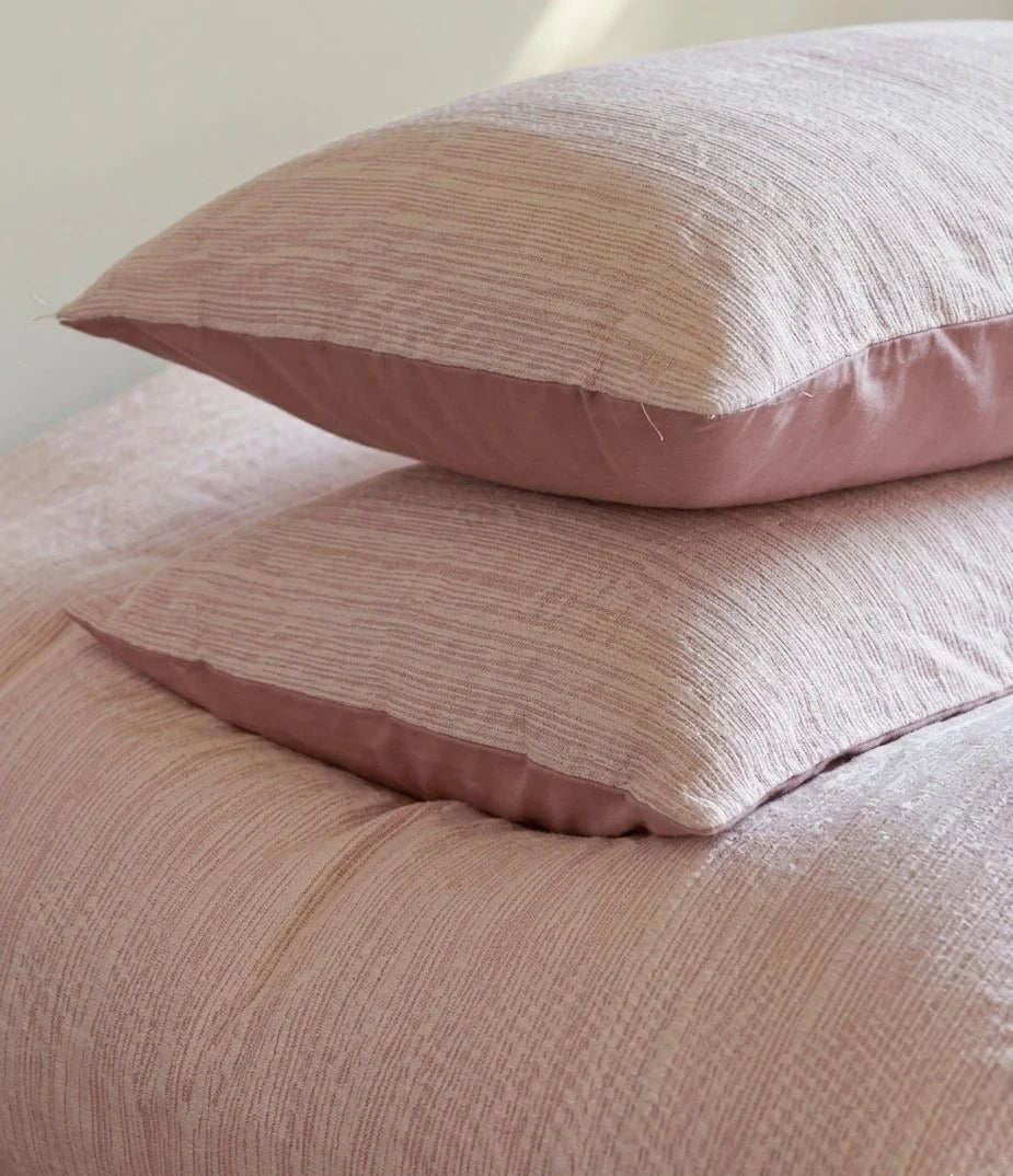 Emma Duo Striped Jacquard Bedding Set / Light Pink