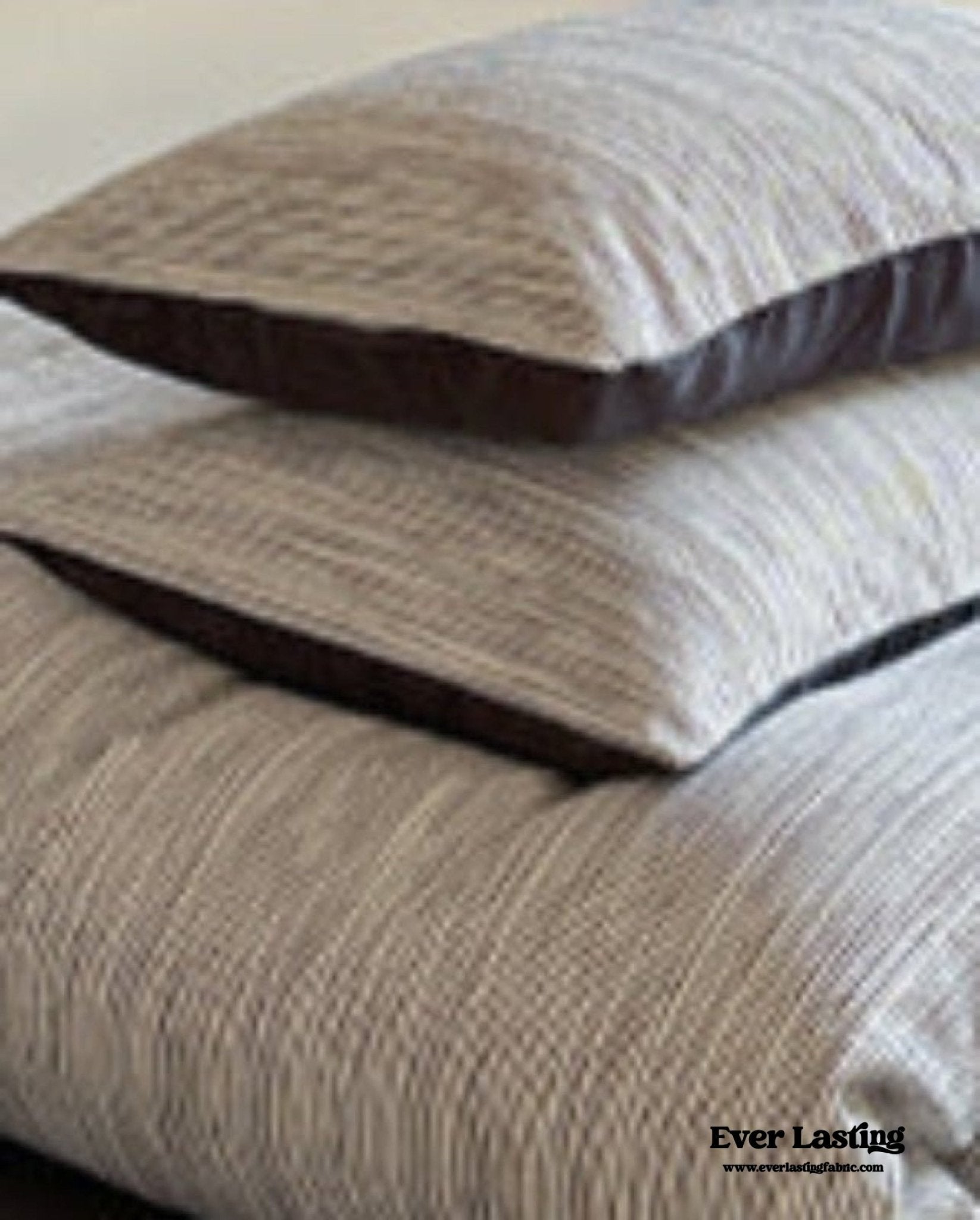 Emma Duo Striped Jacquard Bedding Set / Pink