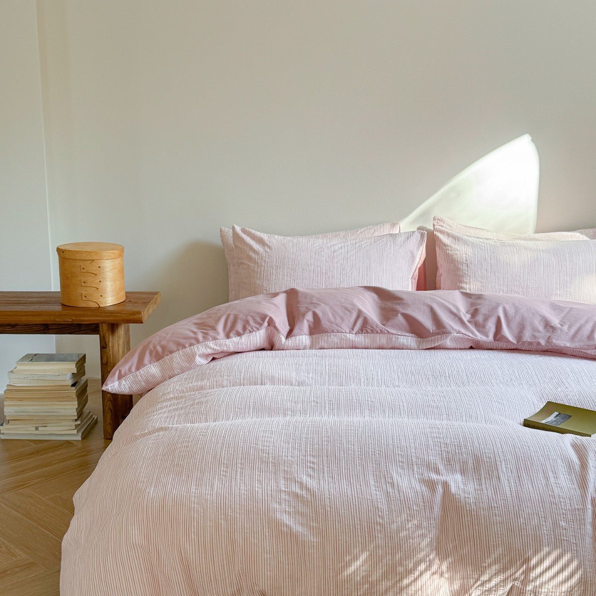 Emma Duo Striped Jacquard Bedding Set / Pink